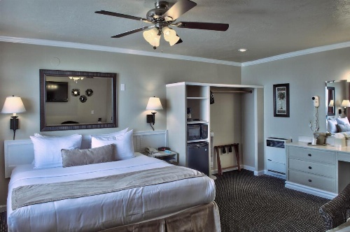 Lovers Point Inn image 12