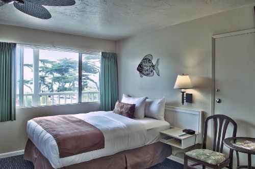 Lovers Point Inn image 16