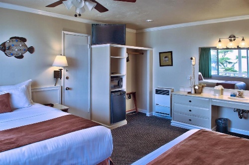Lovers Point Inn image 18
